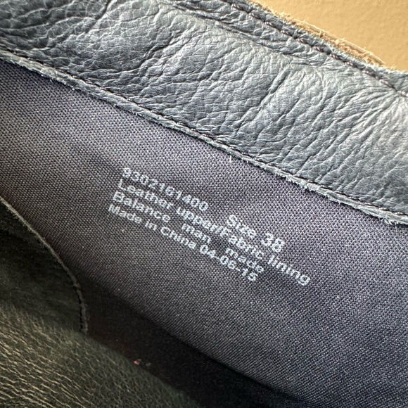 Dansko Maria Nubuc Booties boots suede tan EUC - Picture 8 of 11